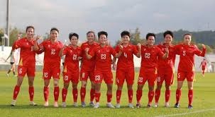 芬尼·史密斯分底角 霍勒迪底线抛投命中