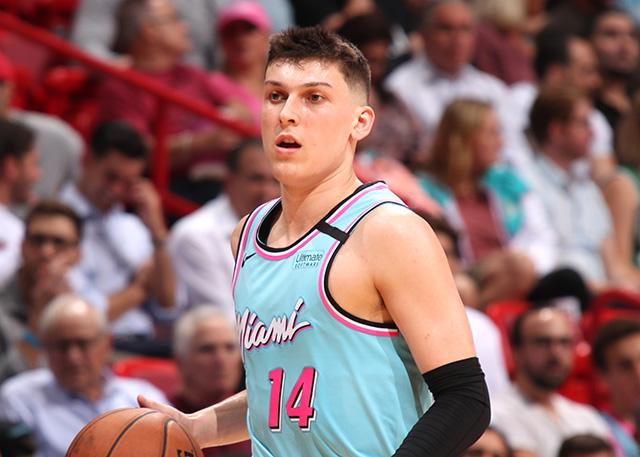 两人一组进 两人一组进